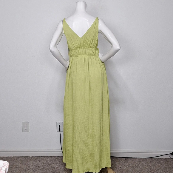 Taylor "NEW" Coquette Pear Green Bohemian Crepe Goddess Cottagecore Maxi Dress M - Picture 7 of 14